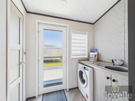 2 bedroom Park home for sale in Alford Road, Mablethorpe, LN12