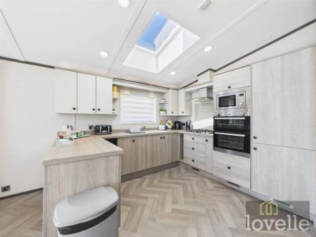 2 bedroom Park home for sale in Alford Road, Mablethorpe, LN12