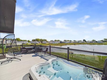 2 bedroom Park home for sale in Alford Road, Mablethorpe, LN12