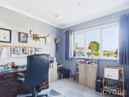 4 bedroom Detached house for sale in Church Lane, Mablethorpe, LN12