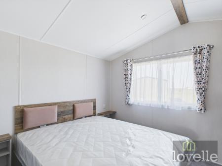 2 bedroom Park home for sale in Crabtree Lane, Sutton on Sea, LN12