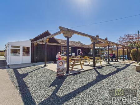 2 bedroom Park home for sale in Crabtree Lane, Sutton on Sea, LN12