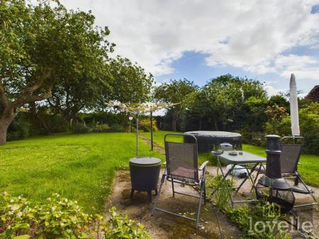 3 bedroom Detached bungalow for sale in Crabtree Lane, Sutton on Sea, LN12