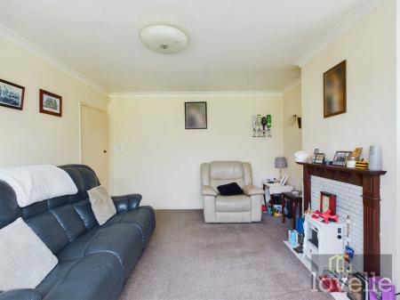 3 bedroom Detached bungalow for sale in Crabtree Lane, Sutton on Sea, LN12