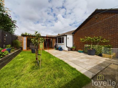 2 bedroom Semi-detached bungalow for sale in Harris Boulevard, Mablethorpe, LN12
