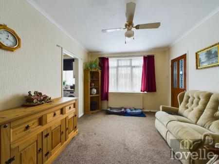 2 bedroom Semi-detached bungalow for sale in Harris Boulevard, Mablethorpe, LN12
