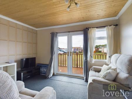 2 bedroom Chalet for sale in Mablethorpe Caravan Chalet Park, Mablethorpe, LN12