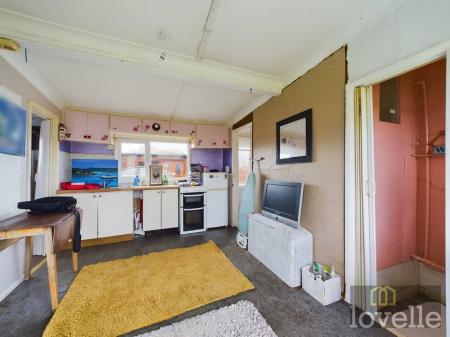 2 bedroom Chalet for sale in Mablethorpe Chalet Park, Mablethorpe, LN12