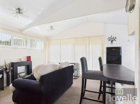 2 bedroom Chalet for sale in Mablethorpe Chalet Park, Mablethorpe, LN12