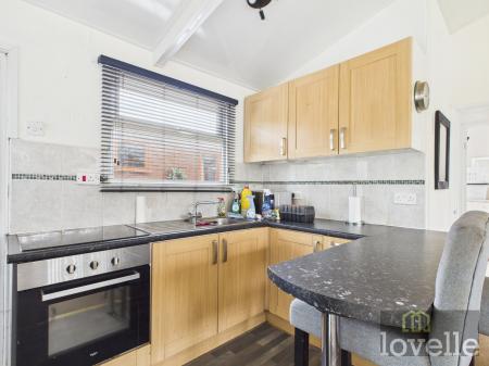 2 bedroom Chalet for sale in Mablethorpe Chalet Park, Mablethorpe, LN12