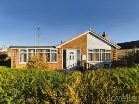 2 bedroom Detached bungalow for sale in North Road, Trusthorpe, LN12