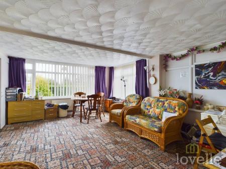 2 bedroom Detached bungalow for sale in North Road, Trusthorpe, LN12