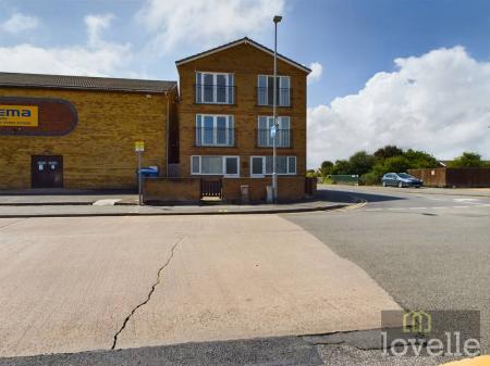 1 bedroom Flat for sale in Quebec Road, Mablethorpe, LN12