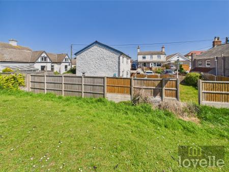 2 bedroom Detached house for sale in Queens Park Close, Mablethorpe, LN12