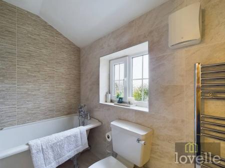 2 bedroom Detached house for sale in Queens Park Close, Mablethorpe, LN12