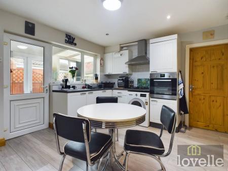 2 bedroom Semi-detached bungalow for sale in St Andrews Road, Mablethorpe, LN12