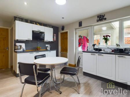 2 bedroom Semi-detached bungalow for sale in St Andrews Road, Mablethorpe, LN12