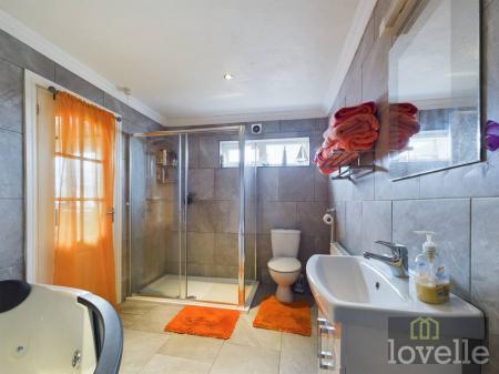 2 bedroom Semi-detached bungalow for sale in St Andrews Road, Mablethorpe, LN12