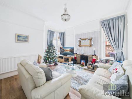 6 bedroom Semi-detached house for sale in Victoria Road, Mablethorpe, LN12