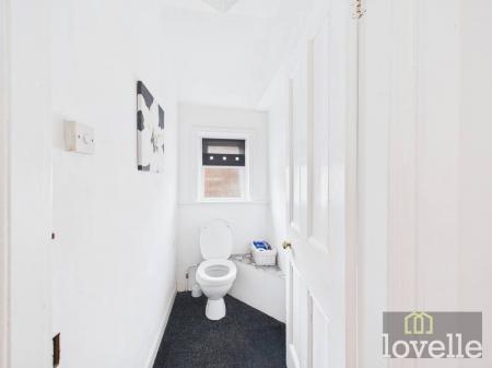 6 bedroom Semi-detached house for sale in Victoria Road, Mablethorpe, LN12