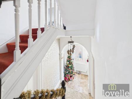 6 bedroom Semi-detached house for sale in Victoria Road, Mablethorpe, LN12