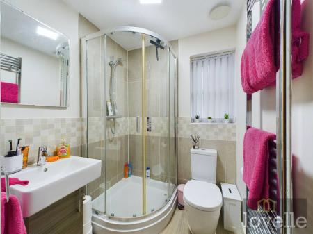 3 bedroom Detached bungalow for sale in Wallaces Yard, Alford, LN13