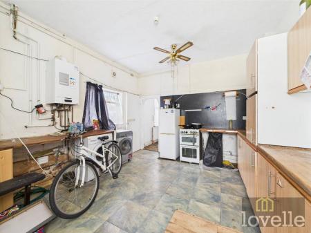 7 bedroom Semi-detached house for sale in Waterloo Road, Mablethorpe, LN12