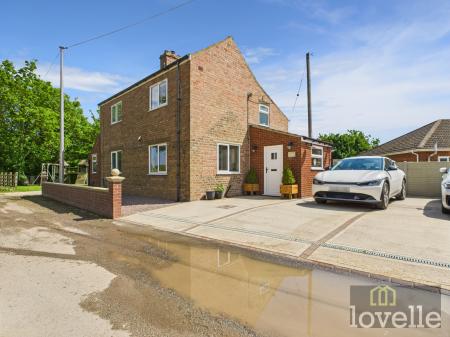 2 bedroom Detached house for sale in Main Street, Alford, LN13