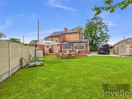 2 bedroom Detached house for sale in Main Street, Alford, LN13