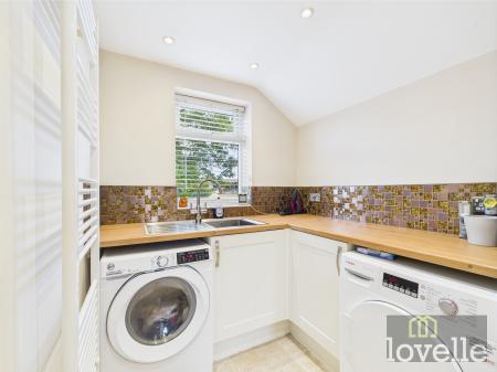 2 bedroom Detached house for sale in Main Street, Alford, LN13