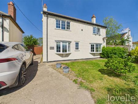 Sutton Road, Huttoft, LN13