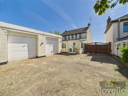 4 bedroom Detached house for sale in Sutton Road, Huttoft, LN13
