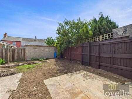 1 bedroom Semi-detached bungalow for sale in Ivel Close, Mablethorpe, LN12