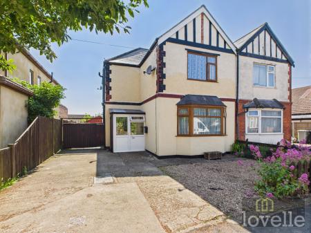 3 bedroom Semi-detached house for sale in George Street, Mablethorpe, LN12
