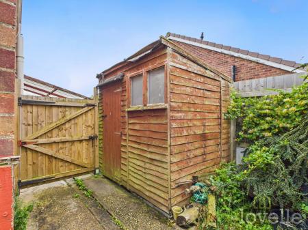 2 bedroom Semi-detached bungalow for sale in The Fairway, Mablethorpe, LN12