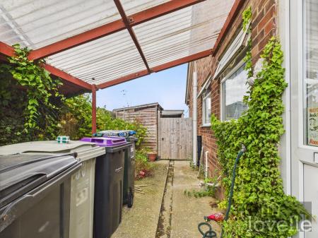 2 bedroom Semi-detached bungalow for sale in The Fairway, Mablethorpe, LN12