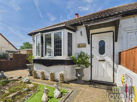 2 bedroom Semi-detached bungalow for sale in George Street, Mablethorpe, LN12