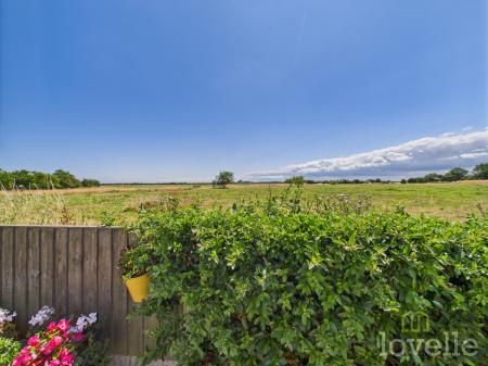 2 bedroom Detached bungalow for sale in Sea Road, Anderby, PE24