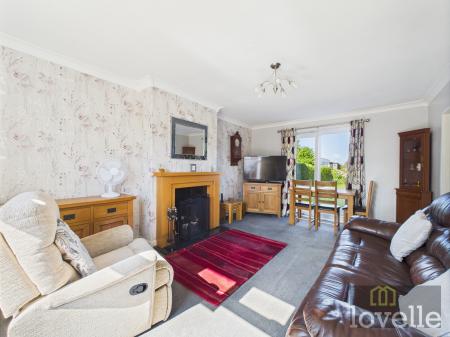 3 bedroom Terraced House for sale in Sutton Road, Huttoft, LN13