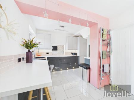 3 bedroom Semi-detached house for sale in Huttoft Road, Sutton on Sea, LN12