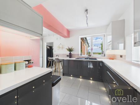 3 bedroom Semi-detached house for sale in Huttoft Road, Sutton on Sea, LN12