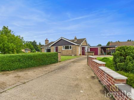 3 bedroom Detached bungalow for sale in Pinfold Lane, Alford, LN13