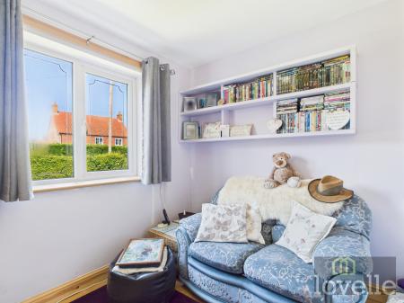 3 bedroom Detached bungalow for sale in Beesby Road, Alford, LN13