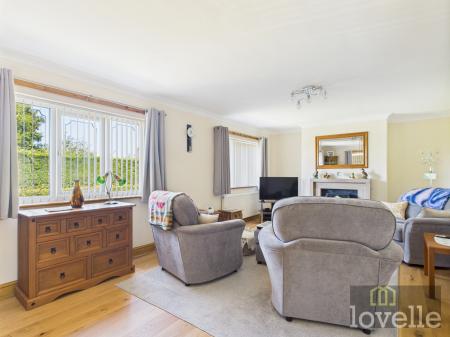 3 bedroom Detached bungalow for sale in Beesby Road, Alford, LN13