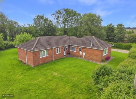 3 bedroom Detached bungalow for sale in Beesby Road, Alford, LN13
