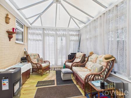 3 bedroom Detached bungalow for sale in Beesby Road, Alford, LN13