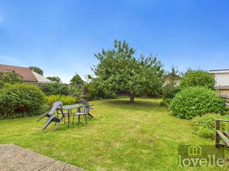 2 bedroom Detached house for sale in Trusthorpe Road, Trusthorpe, LN12