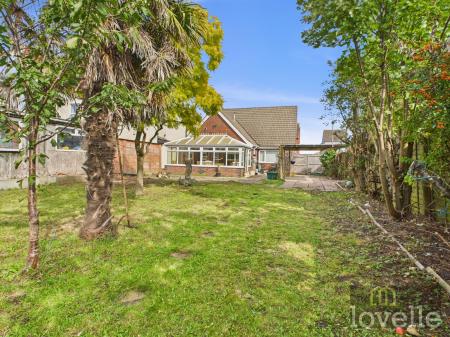 4 bedroom Bungalow for sale in Victoria Road, Mablethorpe, LN12