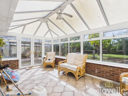 4 bedroom Bungalow for sale in Victoria Road, Mablethorpe, LN12