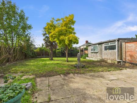 4 bedroom Bungalow for sale in Victoria Road, Mablethorpe, LN12